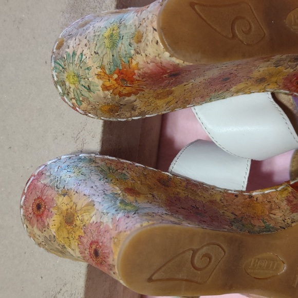 Born leather decorative slide in sandals - Picture 3 of 10